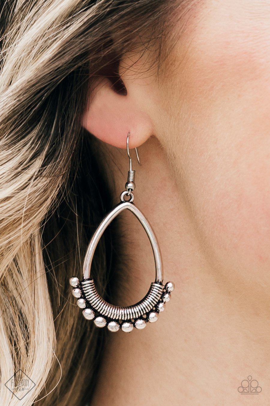 Paparazzi “Steal the Thunder” Silver Earrings Fashion Fix Exclusive